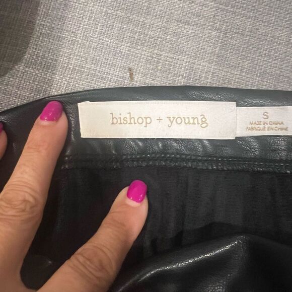 Bishop + Young Presley Vegan pleated Leather Skirt women's size small in black - Picture 7 of 15